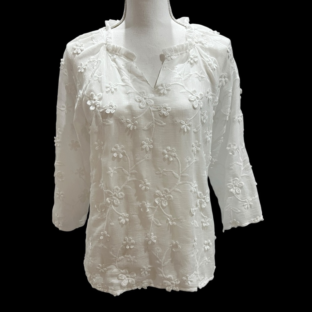 Kindred Anthropologie Women’s White 3D Floral Lace Pullover V Neck Top PL
